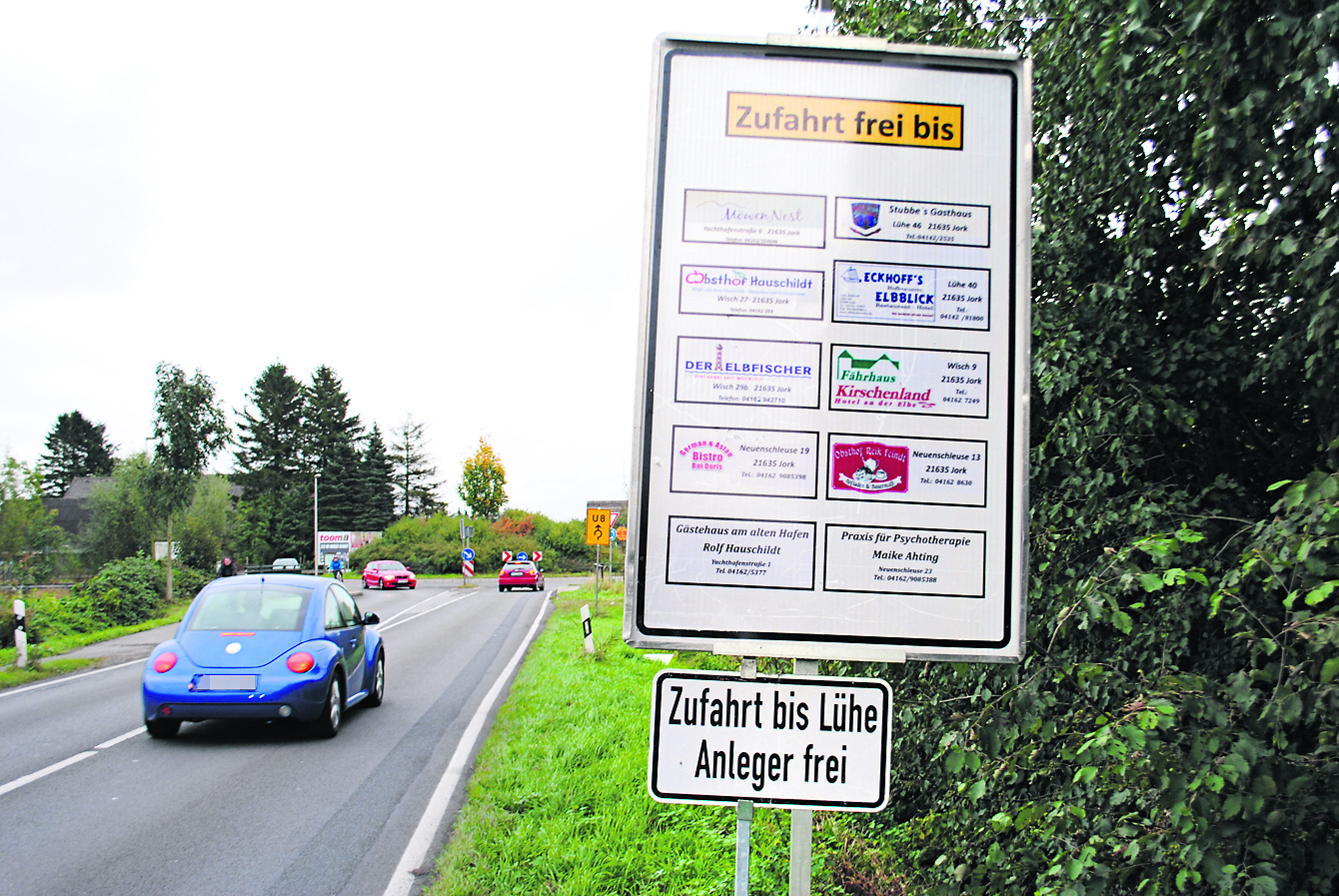 Dieses Schild stand auf der falschen Straßenseite