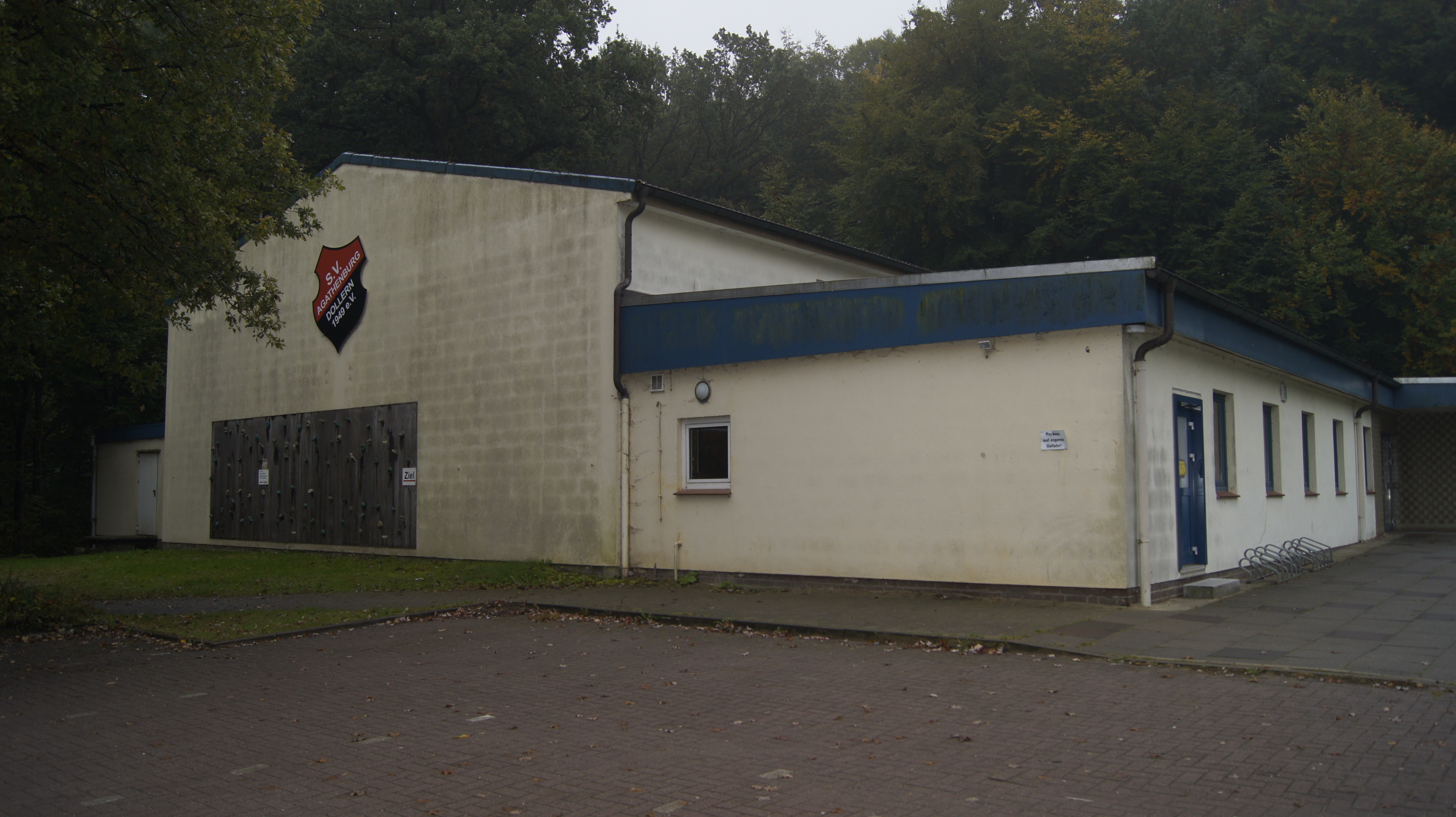 Was wird aus der Mehrzweckhalle in Agathenburg? Darüber muss sich der Rat nun einig werden