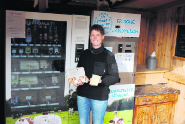 Bietet eine große Produktauswahl: die 2015 von Britta Benecke und ihrer Familie auf dem Bauernhof eröffnete Milchtankstelle