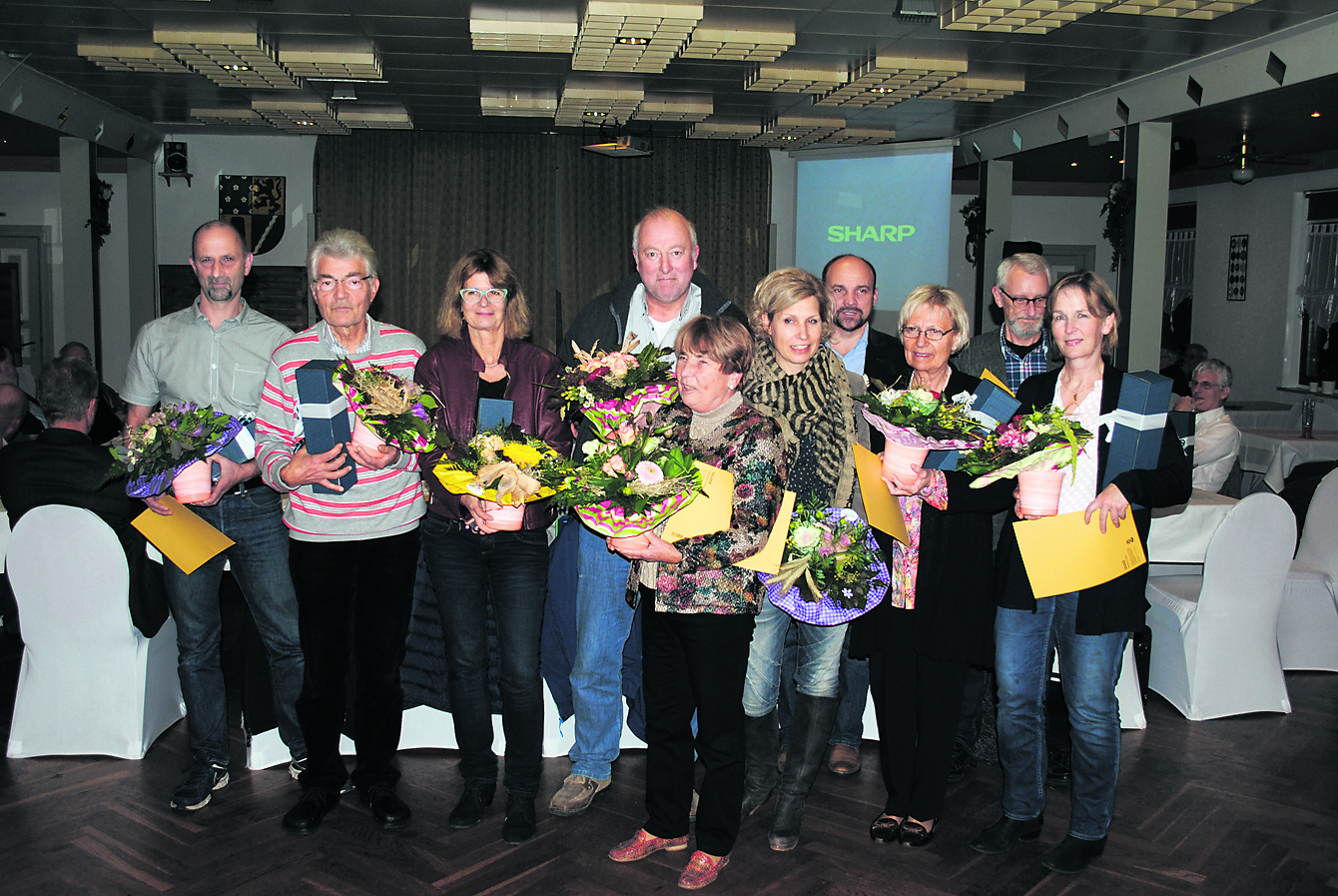 Wurden verabschiedet (v. li.): Stephan Kunkel, Dieter Lemmermann, Freya Sippel, Uwe Marwitz, Elisabeth Tomm, Dr. Dagmar Knüppelholz, Jürgen Holland, Brigitte Hillebrecht, Rolf Schneider, Elke von Ziegner