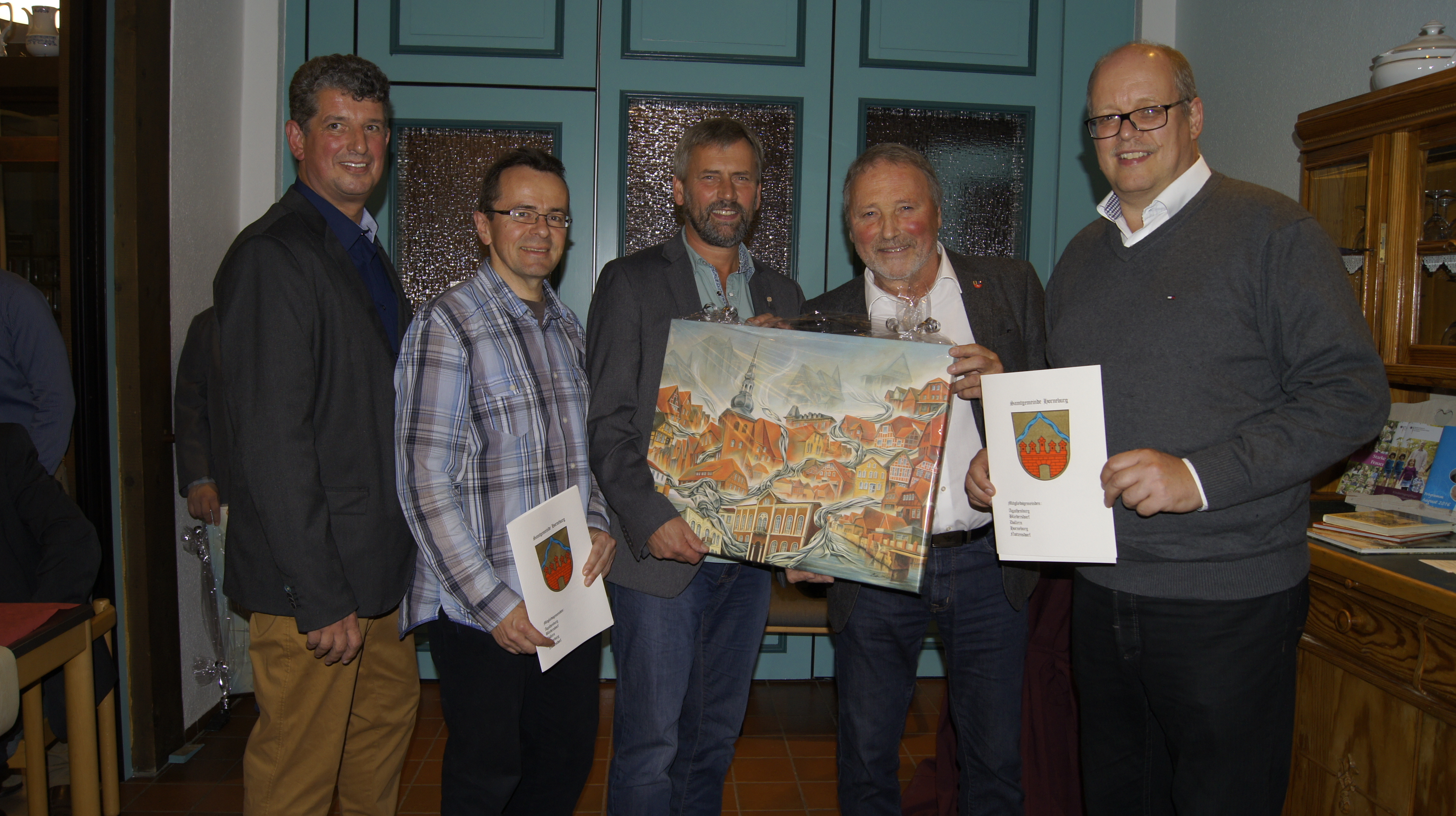Matthias Herwede (v.li.) verabschiedete Klaus Dankers, Gerd Allers, Hans Alpers-Janke und Wilfried Brennecke aus dem Samtgemeinderat