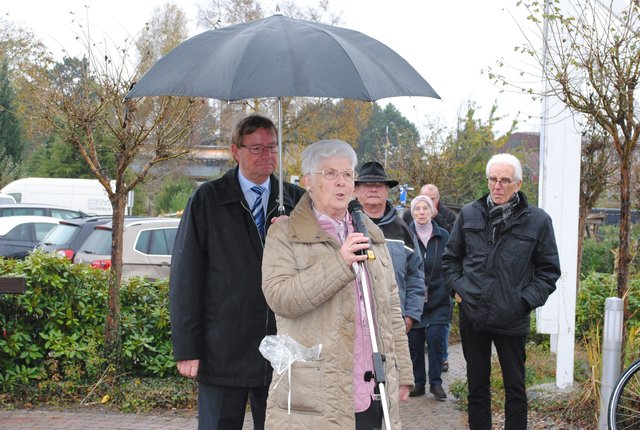 Gertrud Lühmann, ehemalige DRK-Ortsverbandsvorsitzende, begrüßte die Gäste zum Richtfest