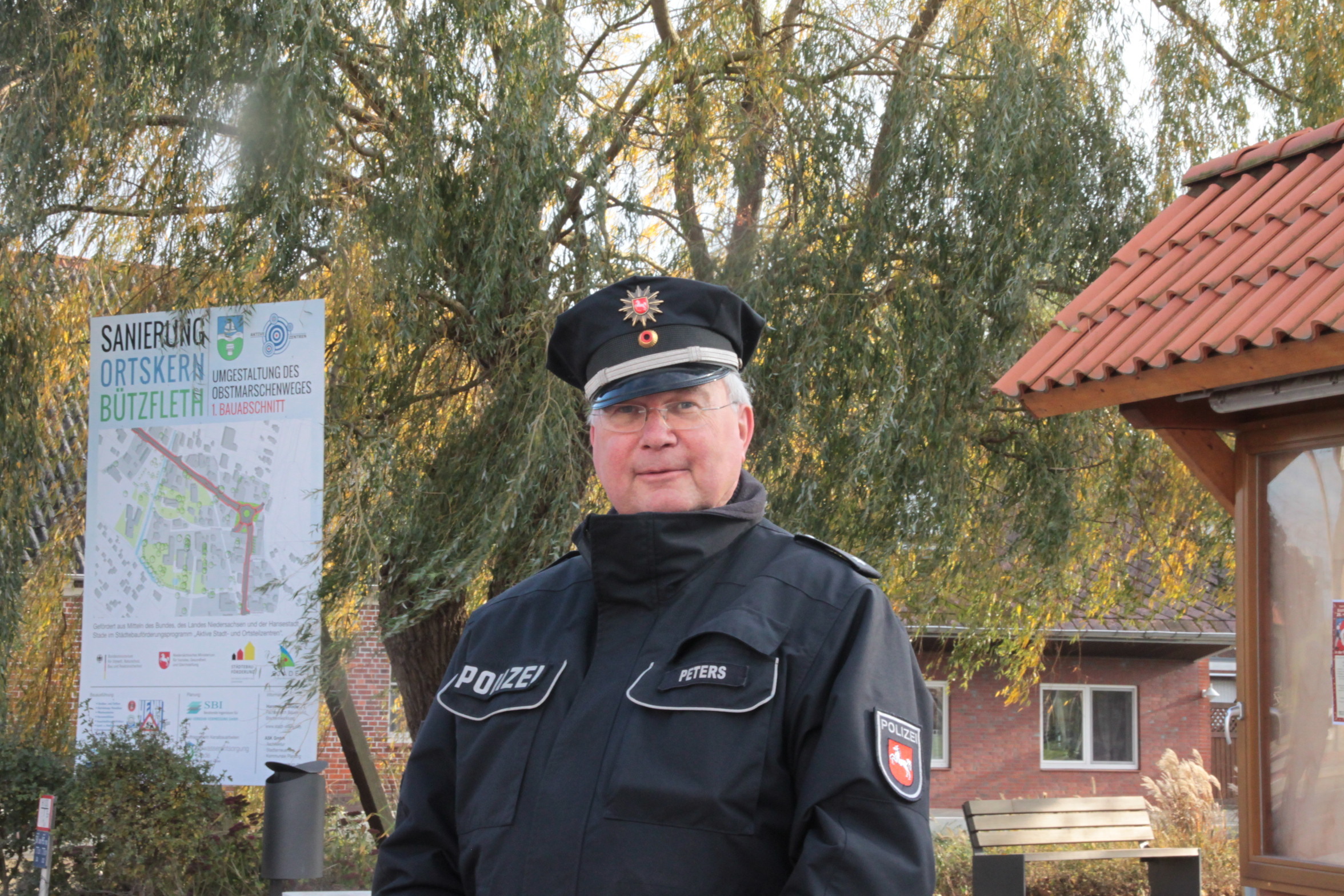 Der Polizei-Kontaktbeamte Christian Peters wohnt in seinem Einsatzort Bützfleth
