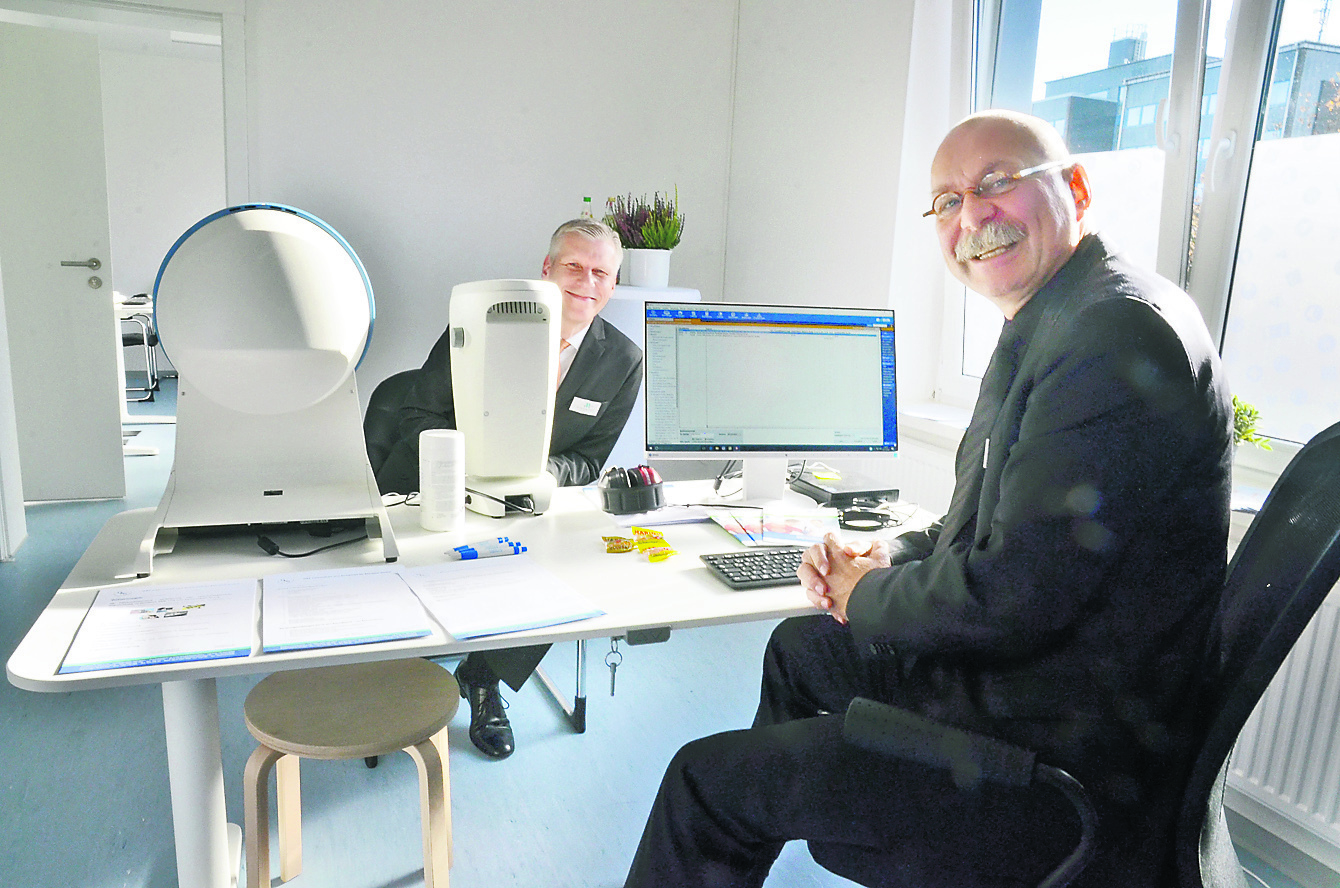Karl Meyer Vorstand Dr. Henning Knorr (li.) und Dr. Harald Gercke-Hahn