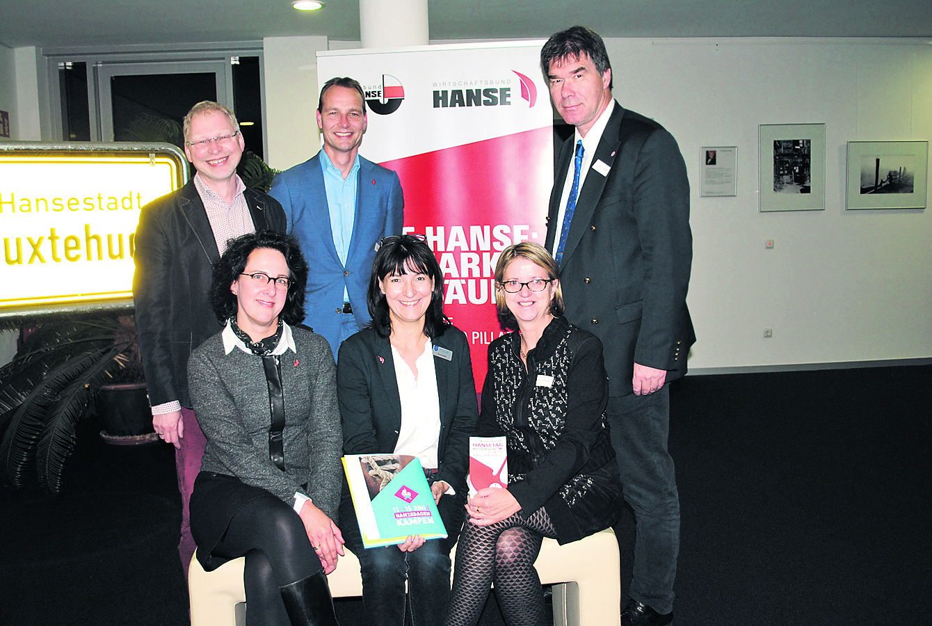 Sie wollen Netzwerke im Verbund der Wirtschaftshanse knüpfen: Marion Köhn, Kerstin Maack, Manuela Balan (vorne v.li) sowie Frank Tinnemeyer, Wibo van Wier und Holger Bellgardt