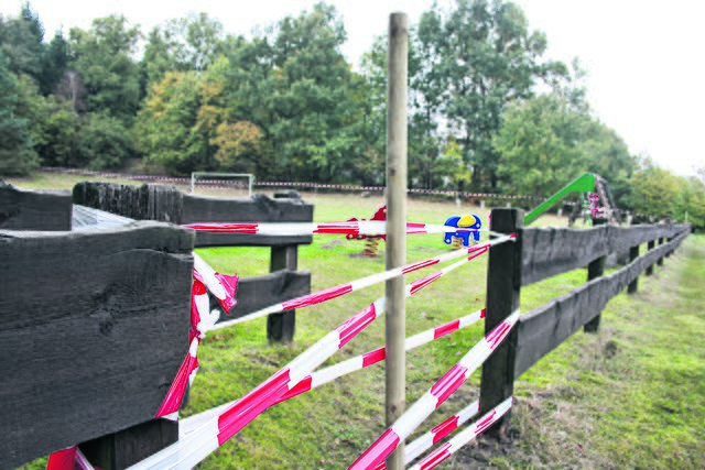 Der kontaminierte Spielplatz in Rahmstorf bleibt gesperrt | Foto: mi
