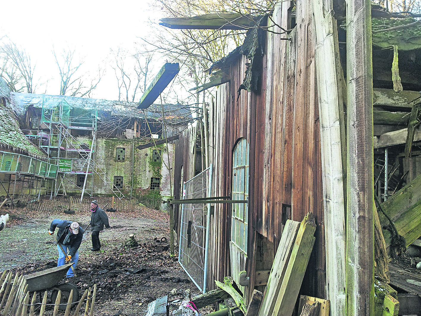Eine echte Ruine: So sah es noch 2012 in Karoxbostel aus, als sich der Förderverein gründete