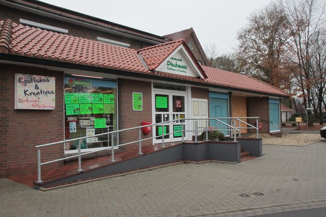 Nach der Ladenverkleinerung sind Geschäftsräume im Frischemarkt frei