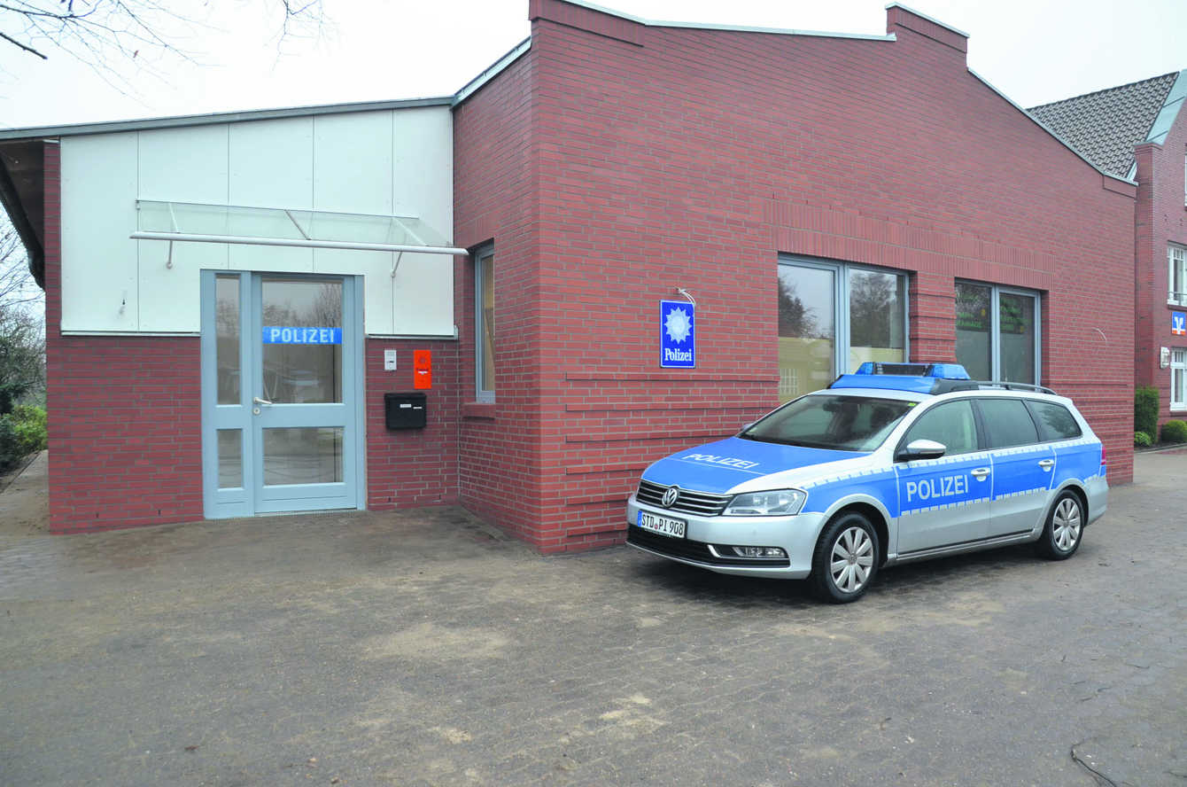 Die neue Polizeidienststelle in Fredenbeck ist nur wenige Schritte von der alten entfernt