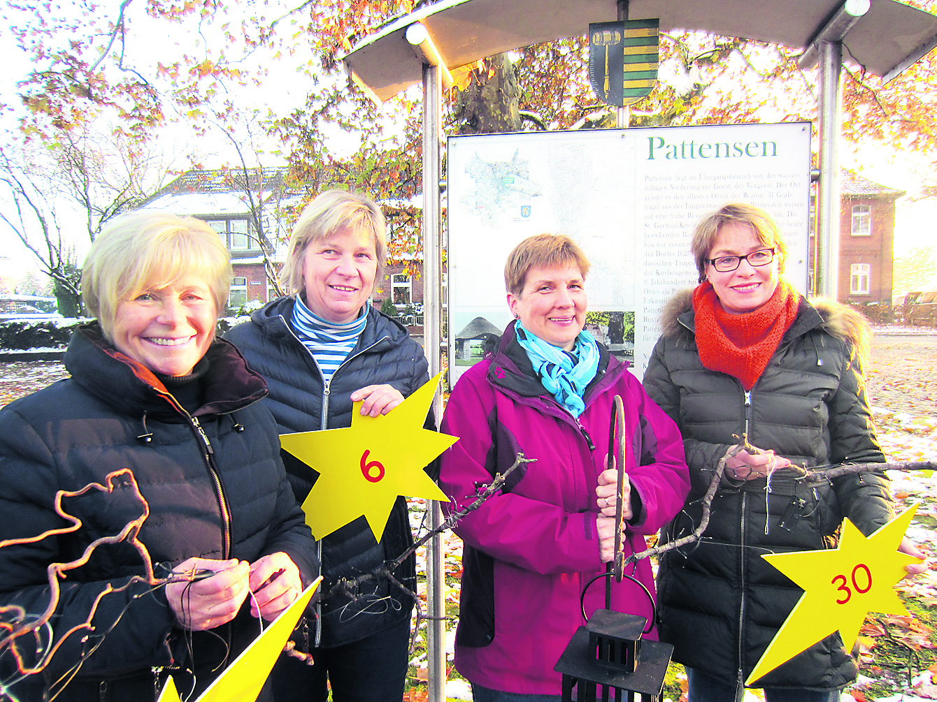 Die Organisatoren (v. li.): Regina Schmidt, Anne Cordes,
Carola Bockelmann und Renate Menke. Es fehlt Evelyn Kuchenbecker