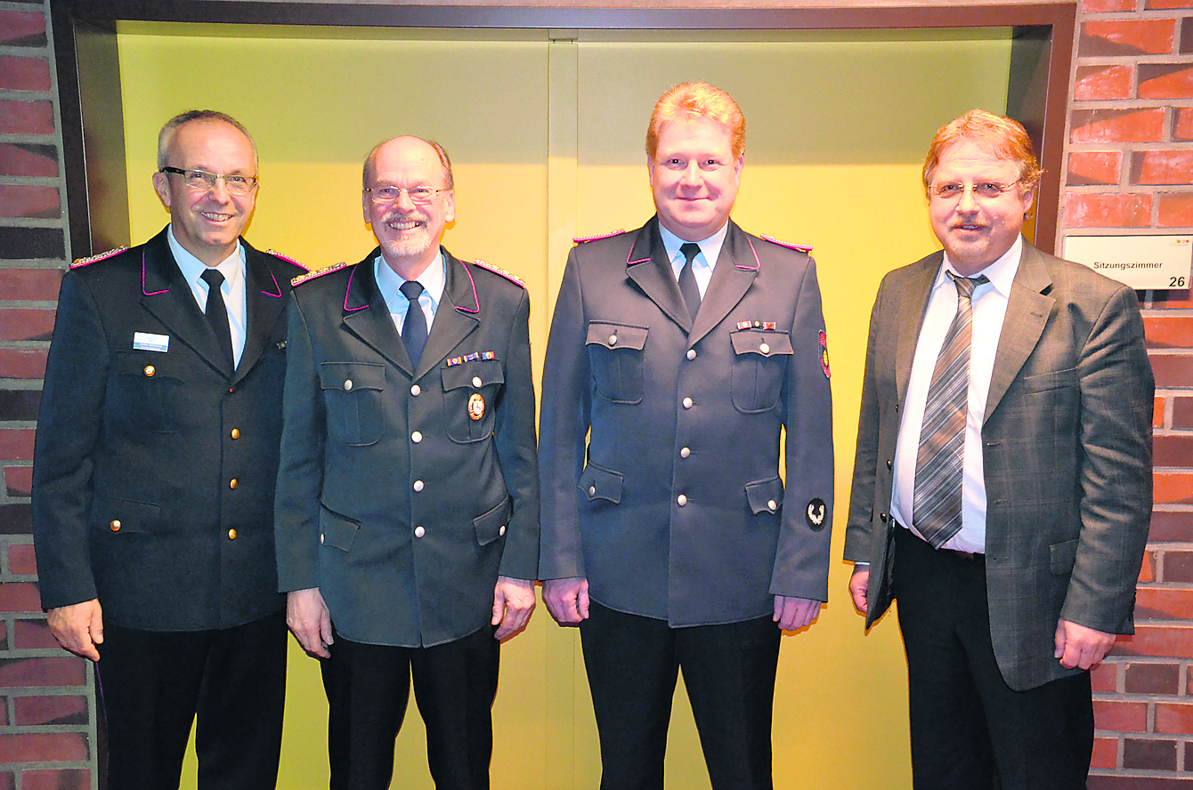 Gratulation zur Wahl (v. li.): Volker Bellmann, Dieter Mertens, Jörn Petersen und Wolfgang Krause