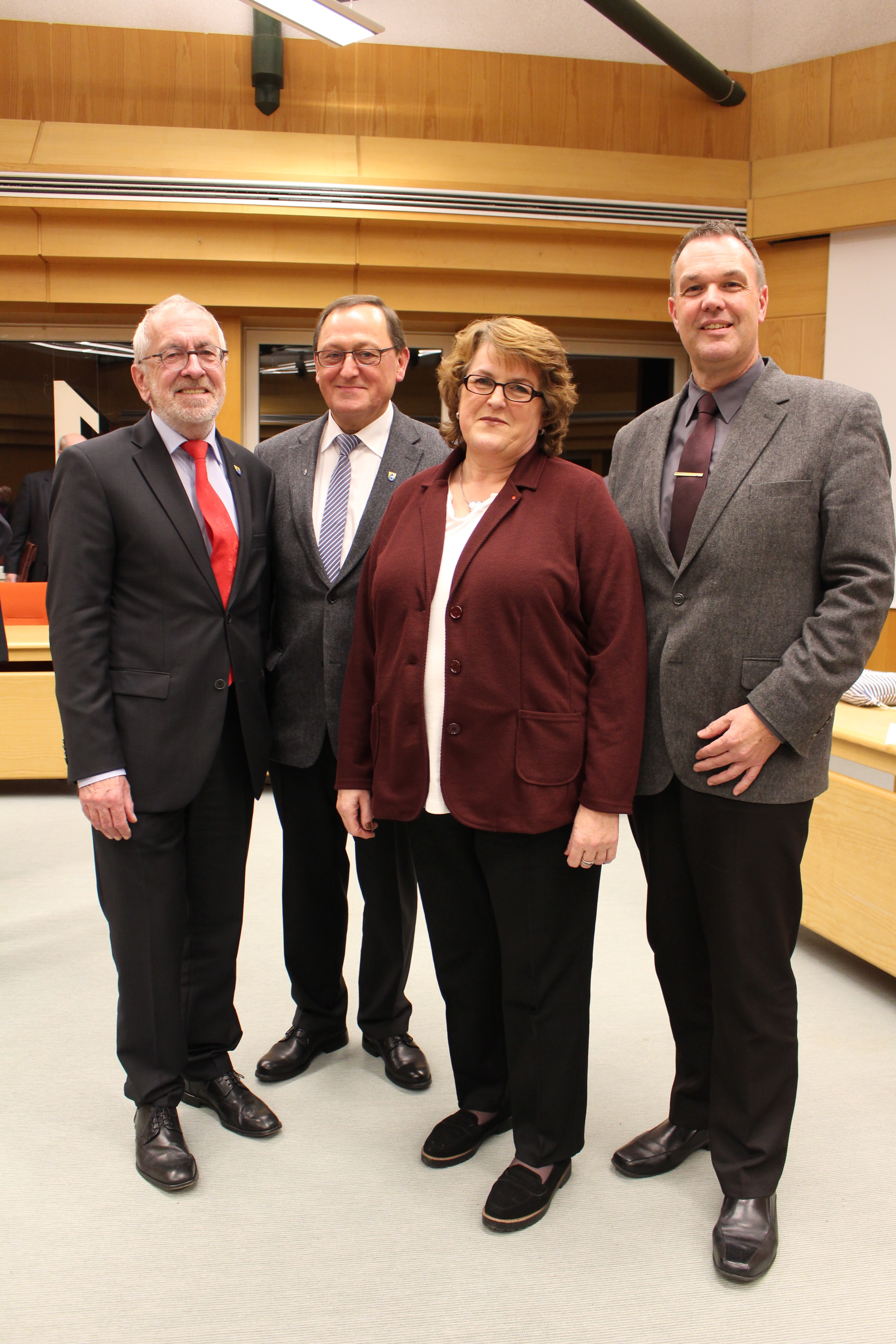 Das neue Bürgermeister-Quartett (v.li.)
Wolf-Egbert Rosenzweig (SPD), Peter Hauschild (CDU), Roselies Schnack und Thomas Grambow (beide SPD)