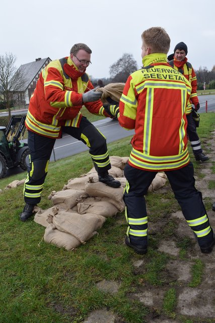 Impressionen: Katastrophenschutzübung des Landkreises Harburg