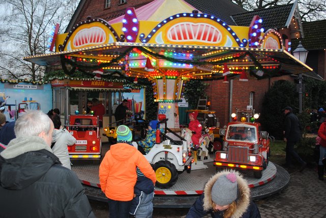 Beliebtes Ziel für die Kleinen: das bunte Karussell