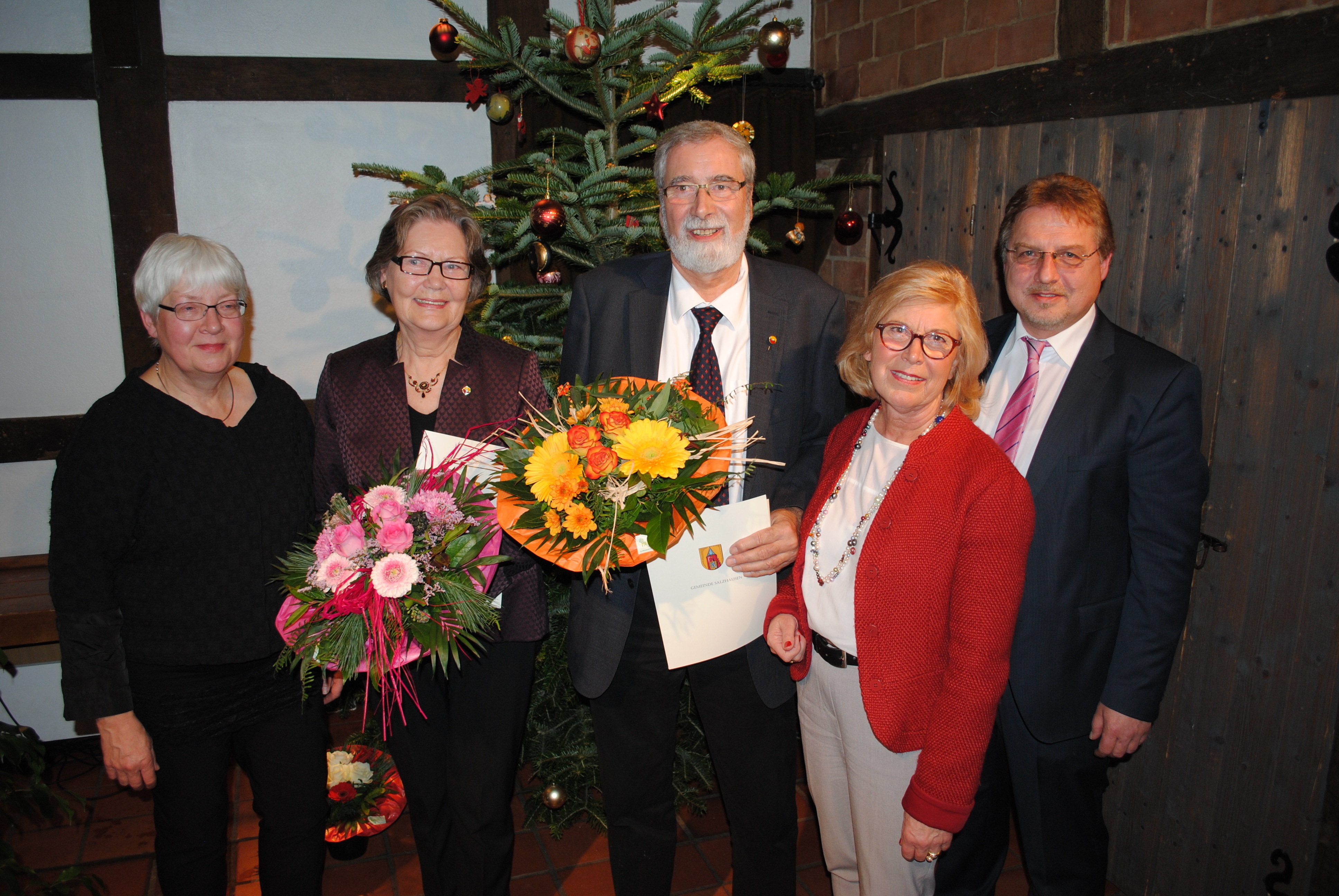 Gratulation zur Auszeichnung (v. li.): Elisabeth Mestmacher, Inge Boenert, Dr. Joachim Lewerenz, Charlotte Weyer und Wolfgang Krause