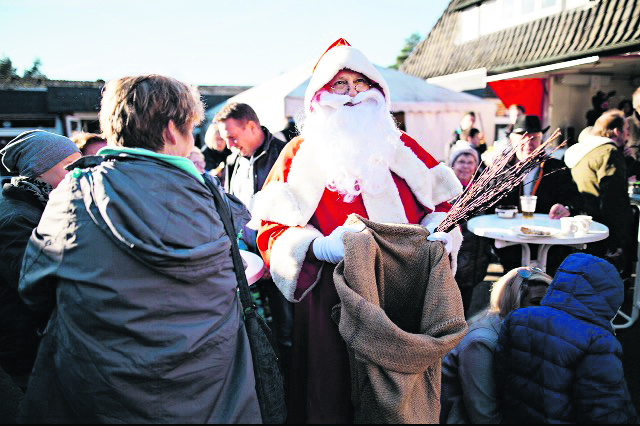 Auch der Weihnachtsmann schaute in Horst vorbei