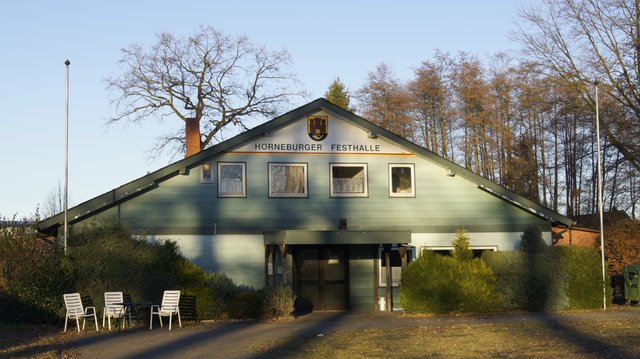 In der Horneburger Festhalle soll die Ausgabestelle eingerichtet werden