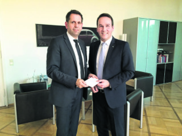 In Hannover: André Bock (re.) und Olaf Lies