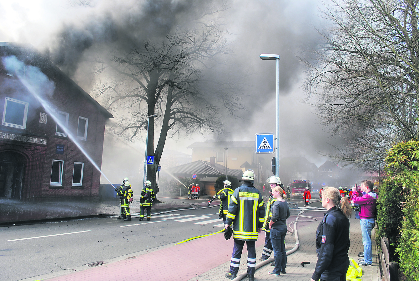 Der Brand der als Flüchtlingsunterkunft genutzten alten MTV-Halle war ein trauriges Highlight im vergangenen Jahr
