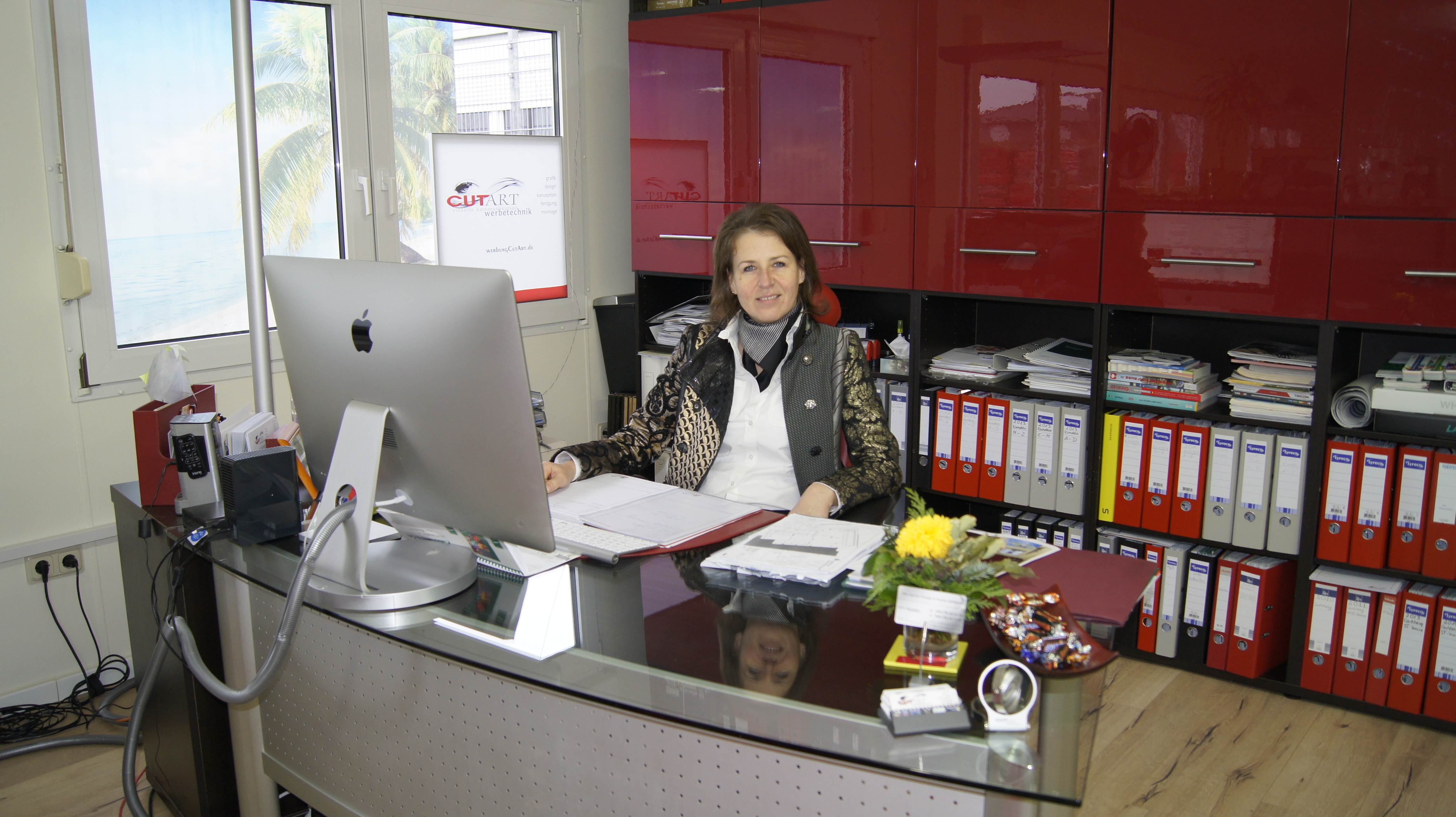 Agentur-Chefin Dorota Marschner freut sich auf das neue Jahr am neuen Standort in Bliedersdorf und bedankt sich bei allen Kunden für deren Vertrauen während der vergangenen 25 Jahre