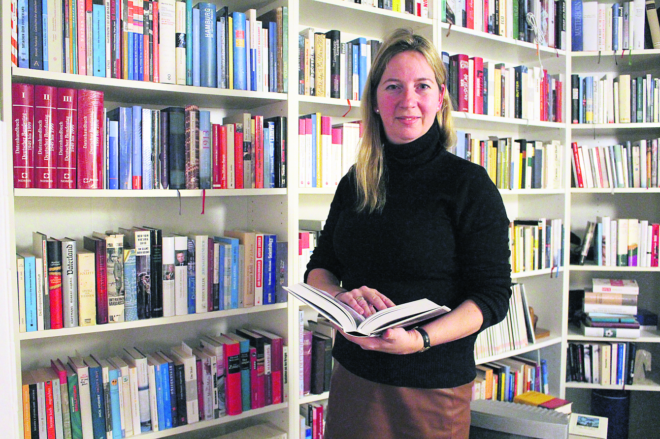 Viel Zeit zum Lesen bleibt ihr nicht: "Mit Beruf, Familie und Ehrenamt bin ich gut ausgelastet", sagt Hedendorfs Ortsbürgermeisterin Birgit Butter