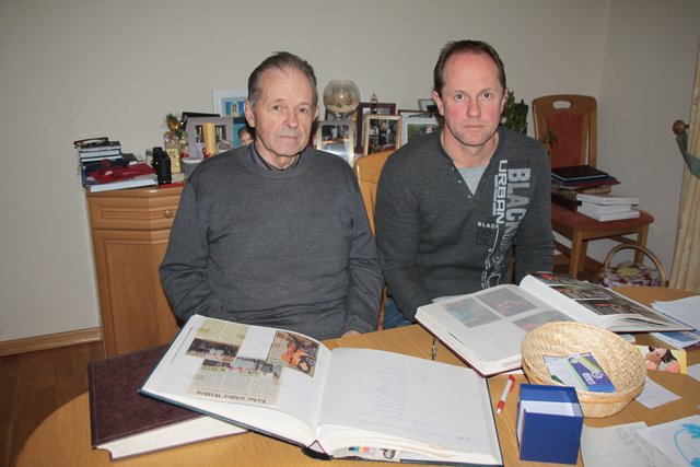 Heinz Raap (li.) übergab die Spielleitung an sein Sohn Stefan