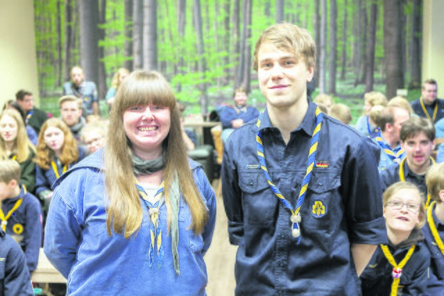 Stammesführer Phillipp Bergmann mit seiner Stellvertreterin Lajescha Holthusen