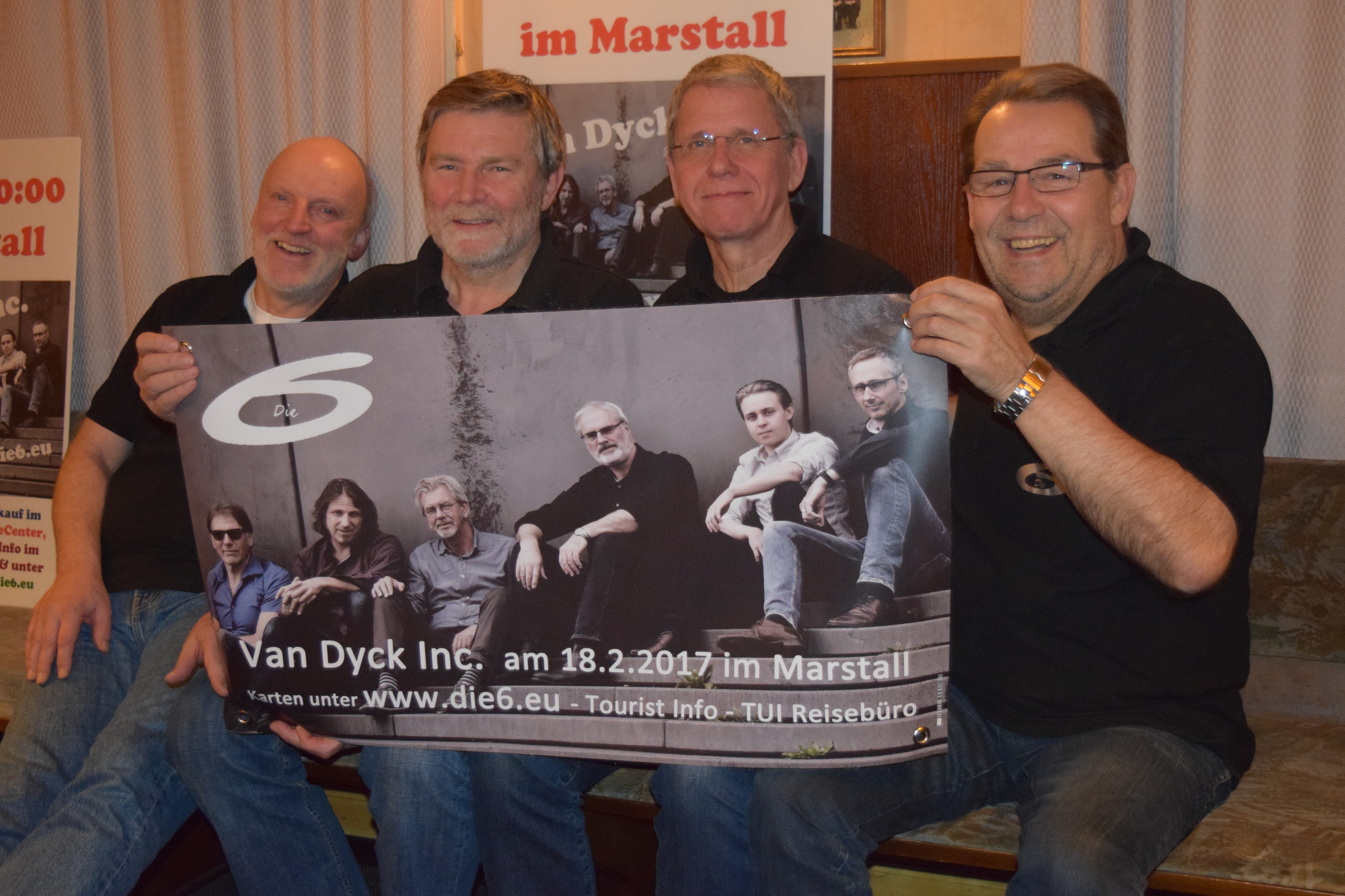 Freuen sich über die Premiere: Der Zusammenschluss "Die6" holen jetzt erstmals "Van Dyck" in den Winsener Marstall