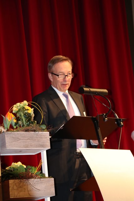 "Wir brauchen eine gute, abgestimmte Wirtschaftsförderung": Heinz Lüers, Vorstandsvorsitzender der Sparkasse Harburg-Buxtehude