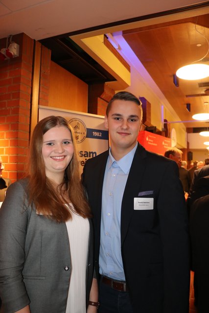 Dennis Hamann vom Meckelfelder Spion und Julia Bayenbach