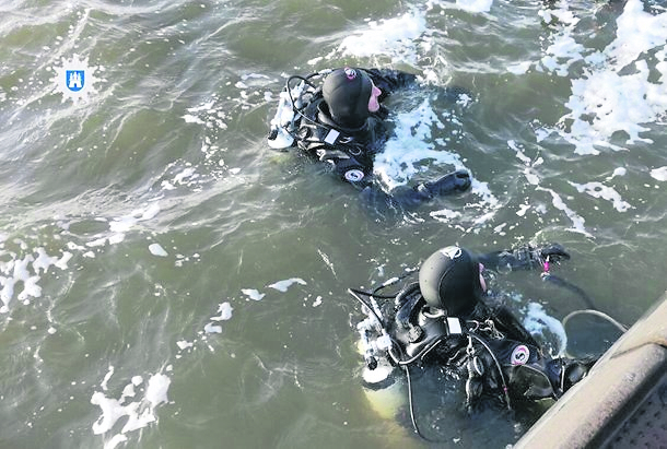 Gut eine Stunde suchten die Polizeitaucher in dem zwei Grad kalten Wasser nach Timo Kraus