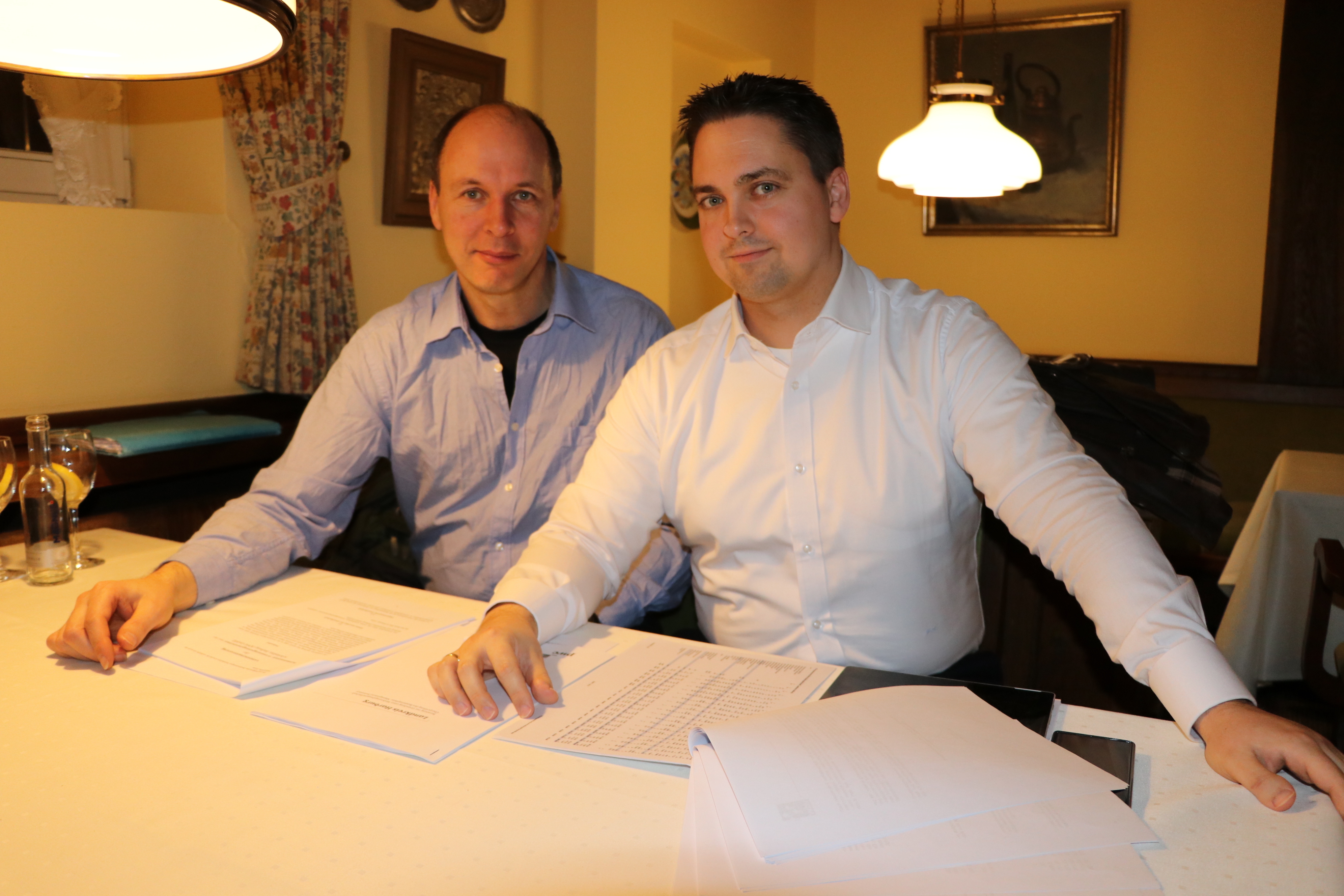 Üben Kritik an der Kommunalen Wohnungsbaugesellschaft: Willy Klingenberg (li.) und Patrick Alm