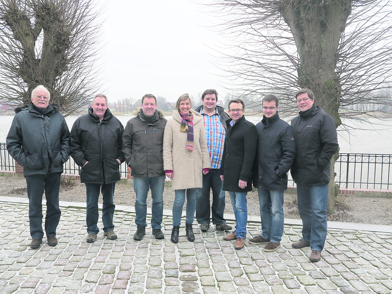 In einer Klausurtagungs-Pause (v. li.): Werner Zenz, Heinz Soltaus, Ulf Riek, Dörte Land, Florian Sievert, Reno Steller, Malte Jörn Krafft und Roger Günzel. Es fehlt Dirk Meyer