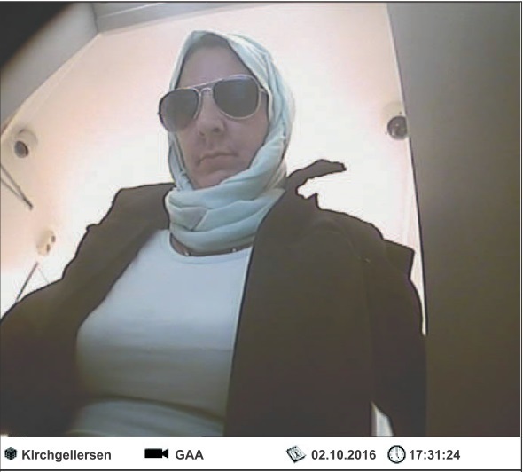 Wer kennt diese Frau?