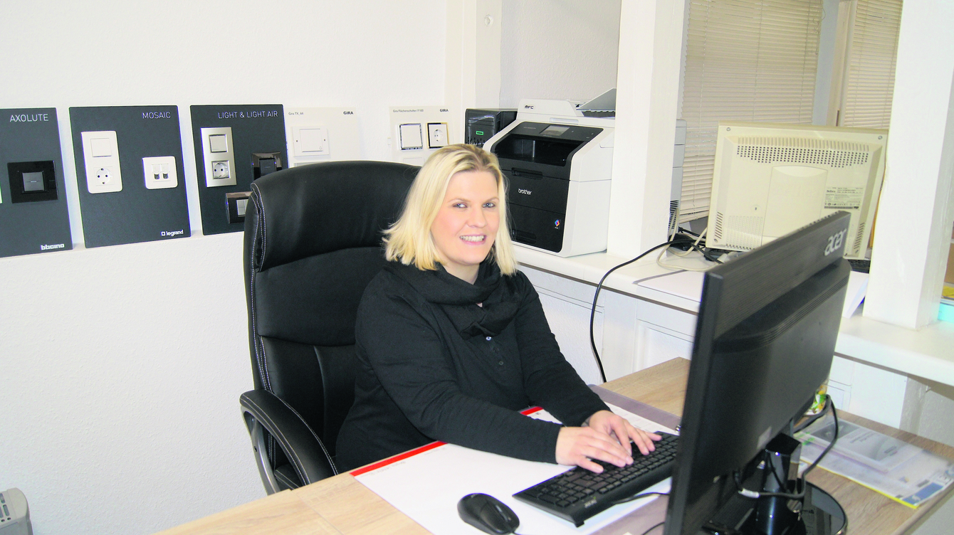 Bürokauffrau Katrin Röhrig fühlt sich wohl in den neuen Räumen in der Langen Straße