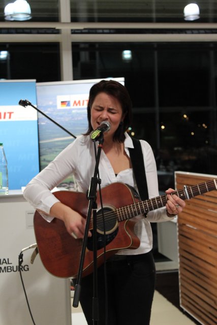 Sängerin Inga Wehnert aus Stade