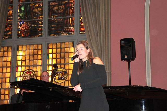 Musikalischer Rahmen: Sängerin Nienke Kingma mit dem Jazz-Duo