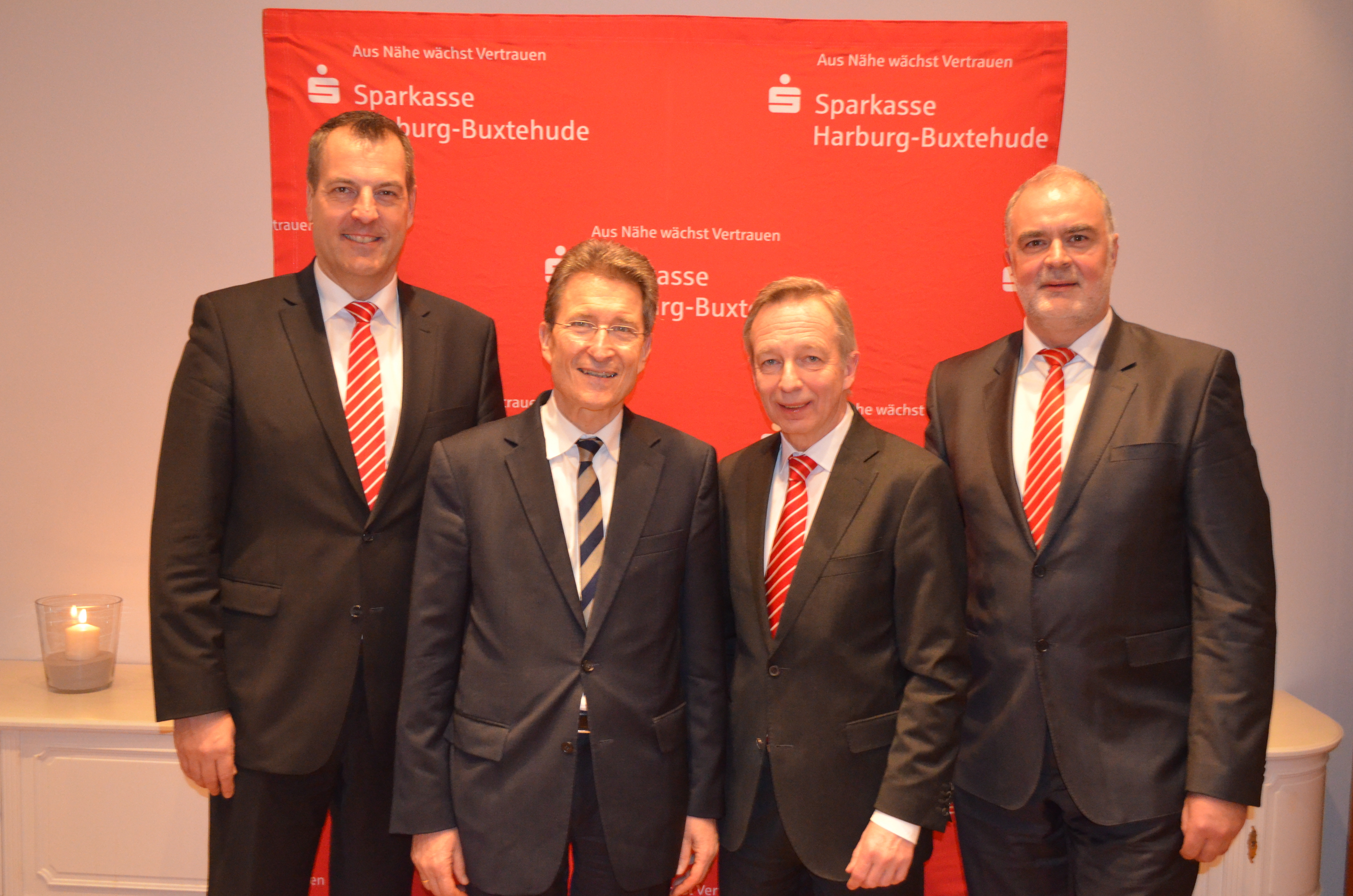 Vorstand Andreas Sommer mit dem Gastredner Prof. Dr. Wolfgang Huber, Vorstand Heinz Lüers und Vorstandsvertreter Gerhard Oestreich