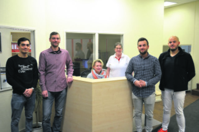 Ein Teil des Organisationsteams (v.li.): Fabret Sejfula, Ronny Strey, Andrea Opel, Astrit Jeremias, Nic Wolf und Thomas Nikiel