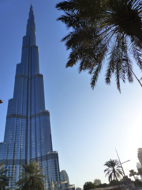 Bei der Stadtrundfahrt in Dubai kam die Reisegruppe auch am Burj Khalifa vorbei | Foto: Nele Weilert