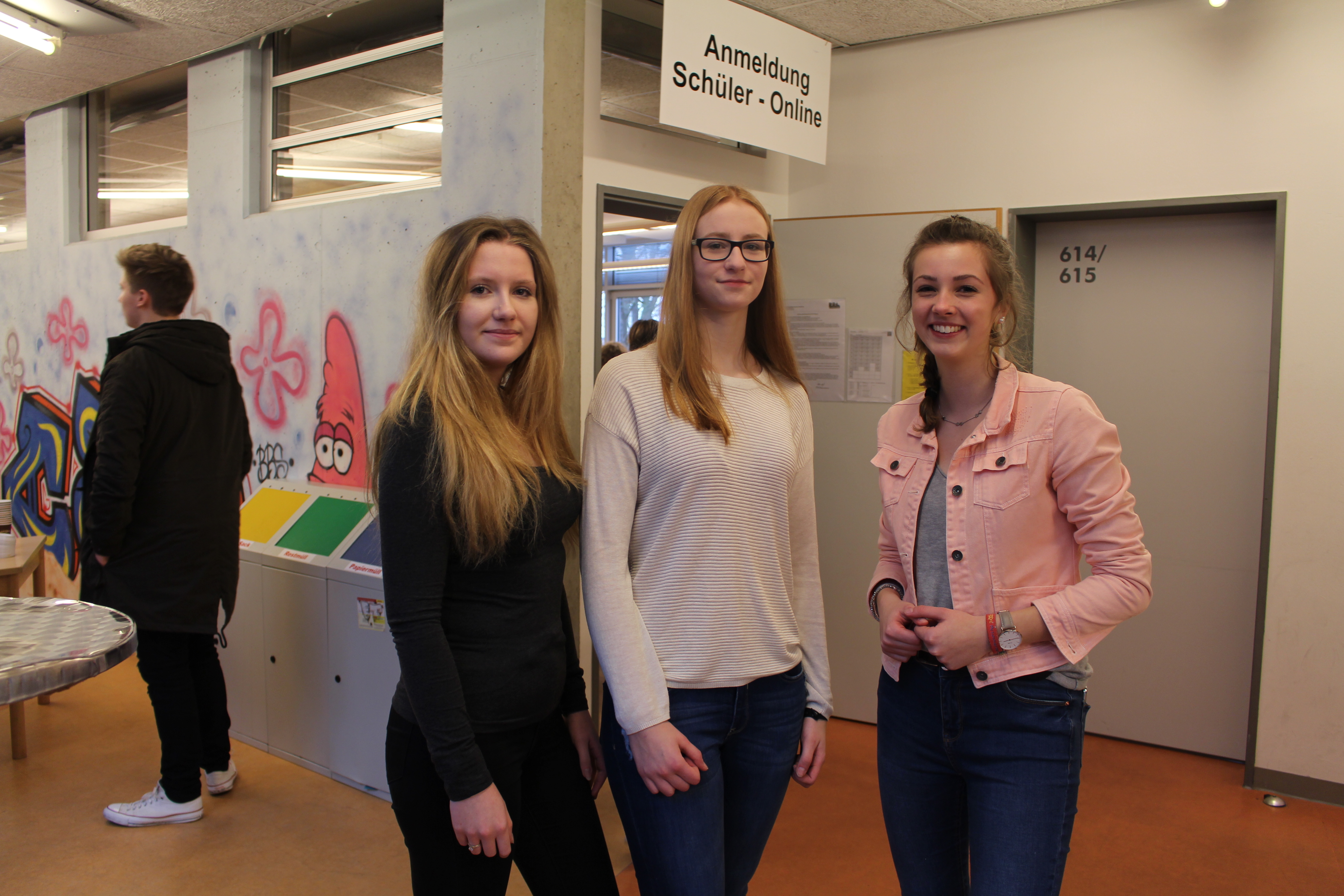 Interessieren sich für kaufmännische Berufe:
die drei Harsefelderinnen (v. li.) Darleen Brandt,
Lilia Sophie Köntopp und Celina Baack