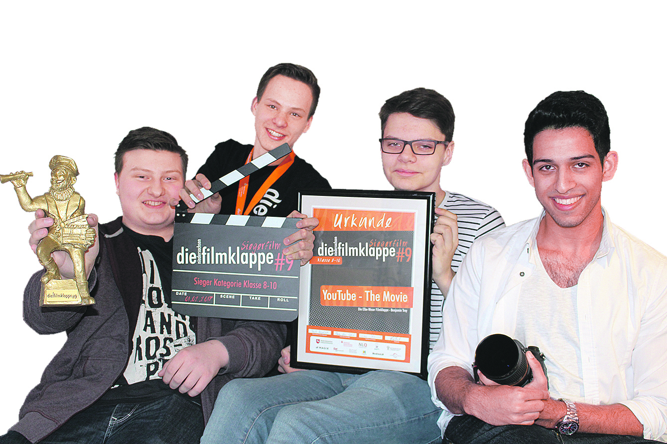 Benny Trey (2.v.li.) mit seiner Filmcrew (v.li.) Nico Brede, Jan Fillies und Brian von Knoblauch. George Oziri war bei dem Termin nicht dabei