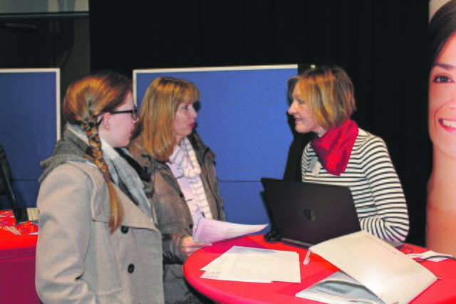 Am Stand von Jobcenter und Arbeitsagentur konnte man sich u.a. zur Berufswahl beraten lassen