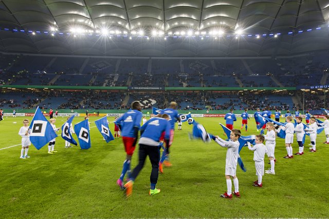 07.02.2017, Hamburg, Hamburger Sv vs. 1.FC Köln© Thorsten Baering Thielickestieg 1, 20459 Hamburg, Tel. +49 40 435160, Mobil +49 171 78 48 908, foto@baering.de, www.baering.deHypovereinsbank Hamburg, IBAN DE22200300000002602175, Finanzamt Hamburg Mitte, Steuernummer 48/010/00369 Steuer ID: DE118289524