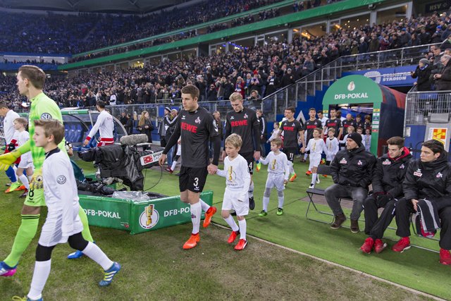 07.02.2017, Hamburg, Hamburger Sv vs. 1.FC Köln© Thorsten Baering Thielickestieg 1, 20459 Hamburg, Tel. +49 40 435160, Mobil +49 171 78 48 908, foto@baering.de, www.baering.deHypovereinsbank Hamburg, IBAN DE22200300000002602175, Finanzamt Hamburg Mitte, Steuernummer 48/010/00369 Steuer ID: DE118289524
