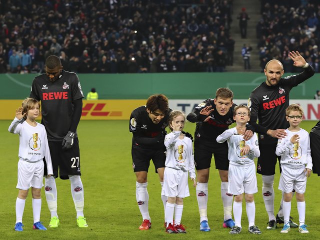 07.02.2017, Hamburg, Hamburger Sv vs. 1.FC Köln© Thorsten Baering Thielickestieg 1, 20459 Hamburg, Tel. +49 40 435160, Mobil +49 171 78 48 908, foto@baering.de, www.baering.deHypovereinsbank Hamburg, IBAN DE22200300000002602175, Finanzamt Hamburg Mitte, Steuernummer 48/010/00369 Steuer ID: DE118289524
