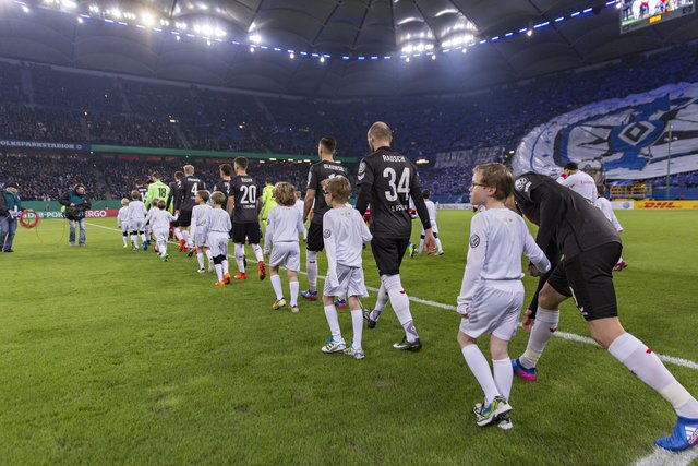 07.02.2017, Hamburg, Hamburger Sv vs. 1.FC Köln© Thorsten Baering Thielickestieg 1, 20459 Hamburg, Tel. +49 40 435160, Mobil +49 171 78 48 908, foto@baering.de, www.baering.deHypovereinsbank Hamburg, IBAN DE22200300000002602175, Finanzamt Hamburg Mitte, Steuernummer 48/010/00369 Steuer ID: DE118289524