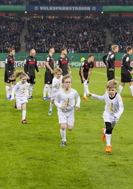 07.02.2017, Hamburg, Hamburger Sv vs. 1.FC Köln© Thorsten Baering Thielickestieg 1, 20459 Hamburg, Tel. +49 40 435160, Mobil +49 171 78 48 908, foto@baering.de, www.baering.deHypovereinsbank Hamburg, IBAN DE22200300000002602175, Finanzamt Hamburg Mitte, Steuernummer 48/010/00369 Steuer ID: DE118289524