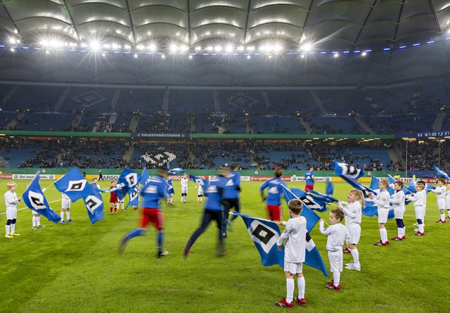 07.02.2017, Hamburg, Hamburger Sv vs. 1.FC Köln© Thorsten Baering Thielickestieg 1, 20459 Hamburg, Tel. +49 40 435160, Mobil +49 171 78 48 908, foto@baering.de, www.baering.deHypovereinsbank Hamburg, IBAN DE22200300000002602175, Finanzamt Hamburg Mitte, Steuernummer 48/010/00369 Steuer ID: DE118289524