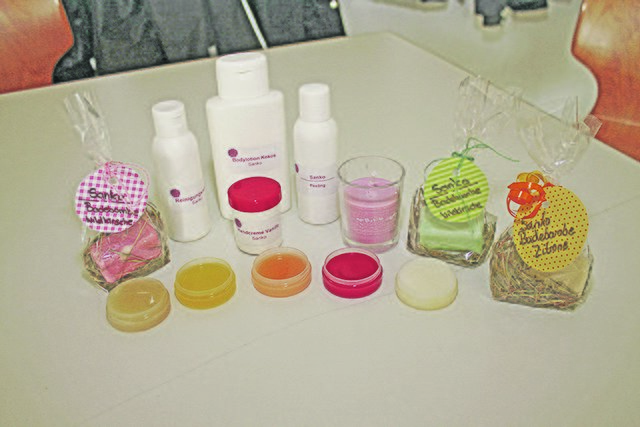 Das Sortiment der Schülerfirma reicht von Bodylotions bis zu Handcremes
